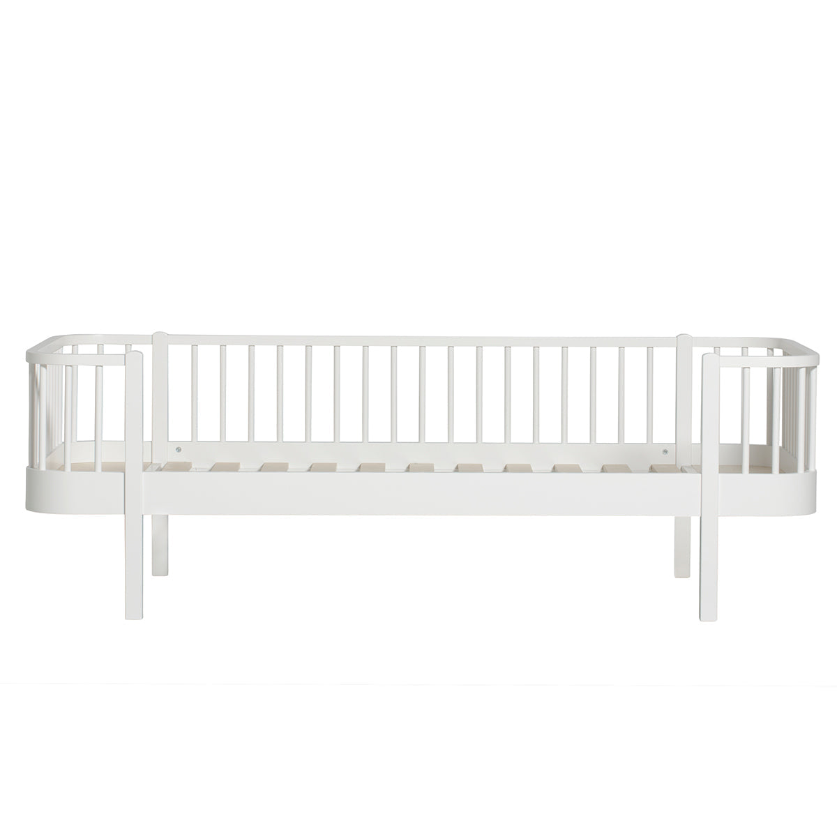 Wood Bettsofa 90x200 weiß aus nordischer Eiche im 50er Jahre Stil, als Sofa und Bett nutzbar