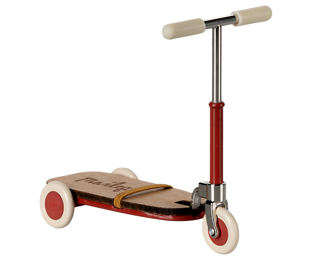 Maileg Roller rot mit Holzdetails und Metalllenker für Kinder ab 3 Jahren