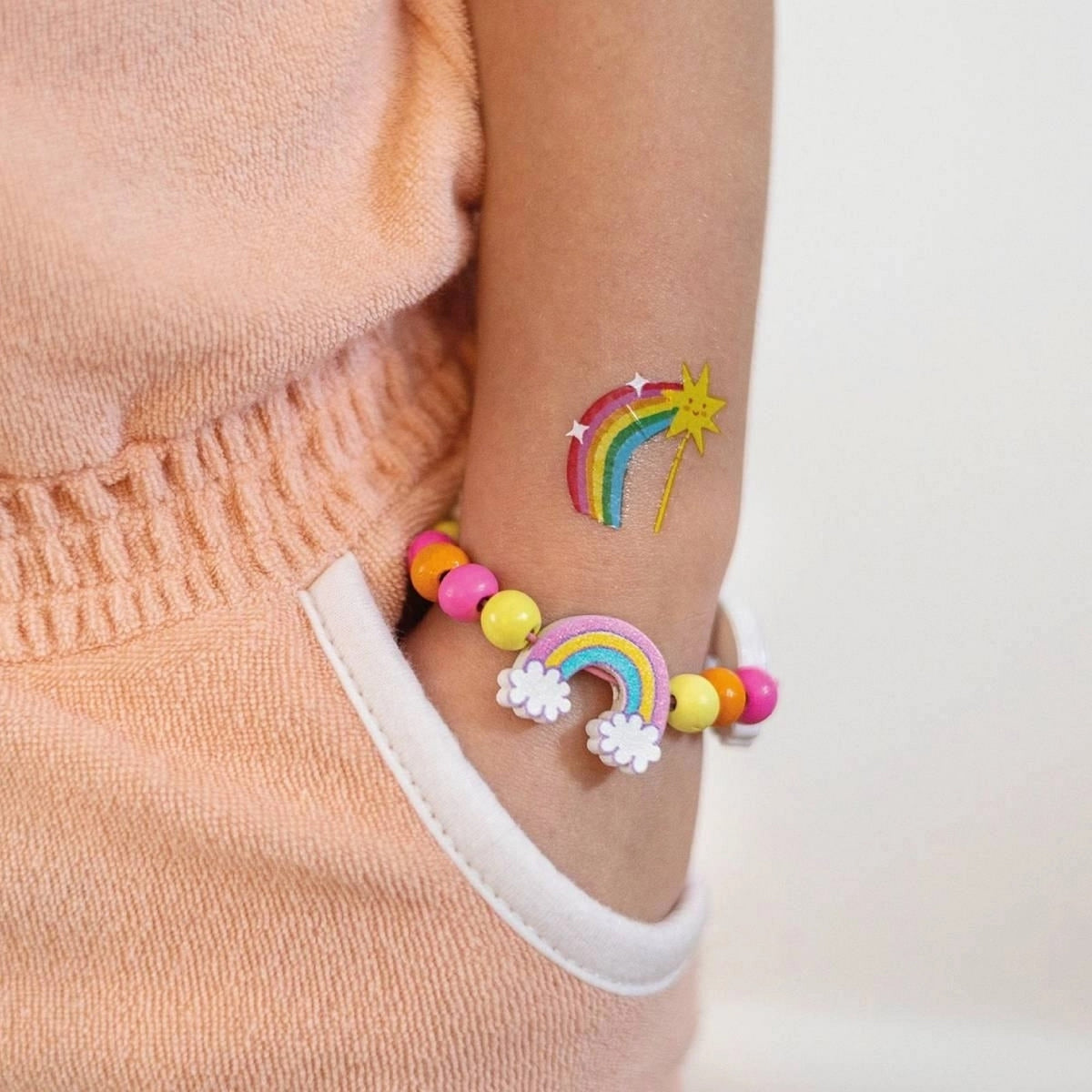 Schmuck basteln Kids - Armband Regengogen