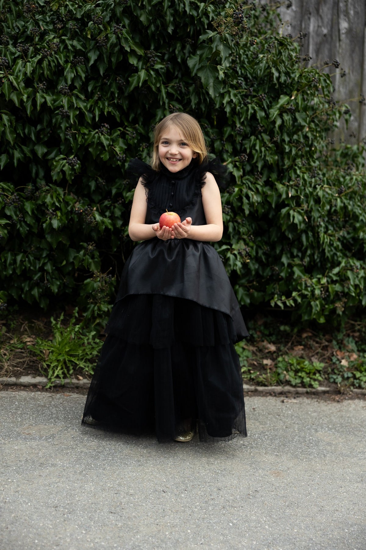 Gothic- Schabernack- Hexenkleid 7-8 Jahre