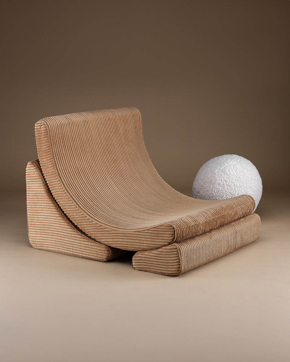 Moon Chair/ Toffee