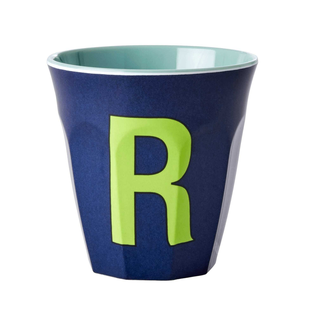 Buchstabenbecher R Melaminbecher 250 ml mit Alphabet-Print, vielseitig und spülmaschinenfest