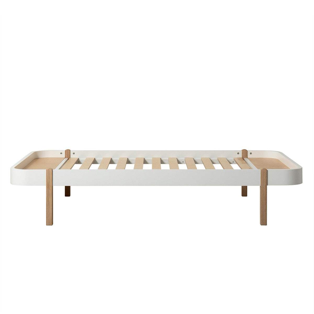 Wood Lounger Bett 120x200 weiß Eiche stilvolles Tagesbett mit abgerundeten Ecken