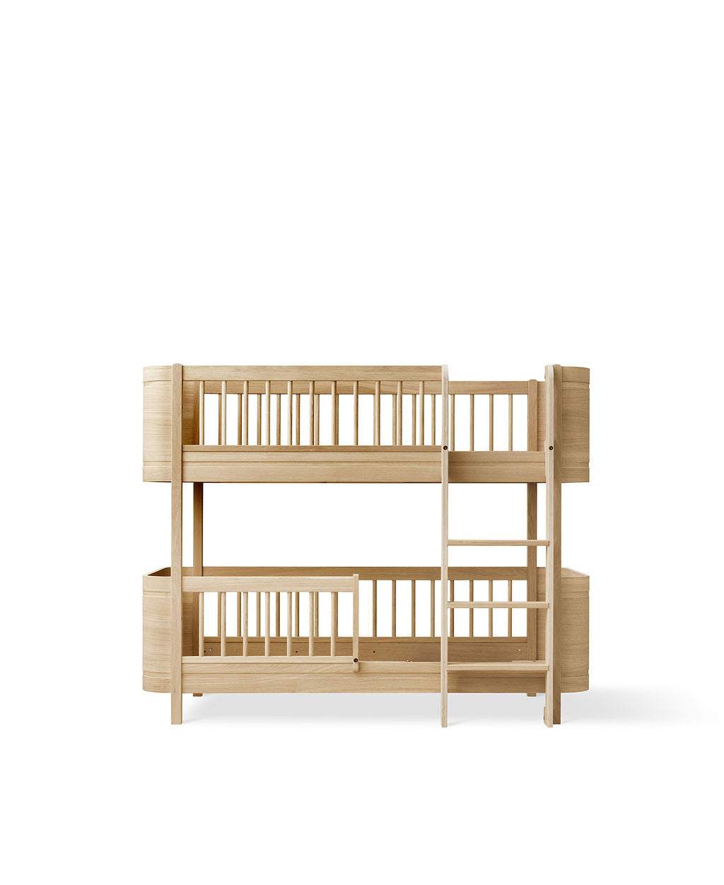 Mini+ halbhohes Etagenbett aus Eiche für Kinderzimmer, skandinavisches Design, 68x162 cm
