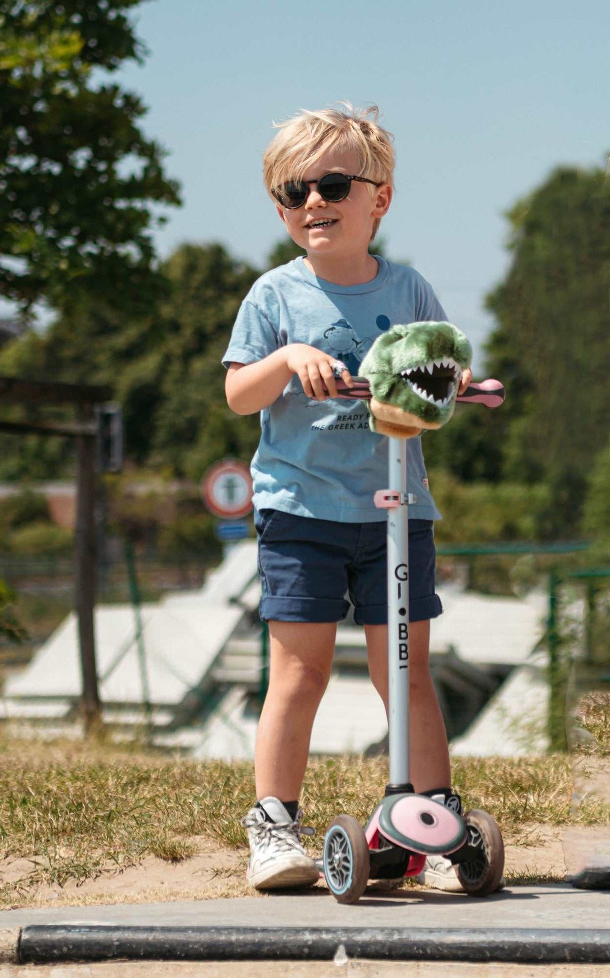 T-Rex Kopf aus weichem Material als Accessoire für Roller und Kinderfahrrad, handgefertigt in Belgien