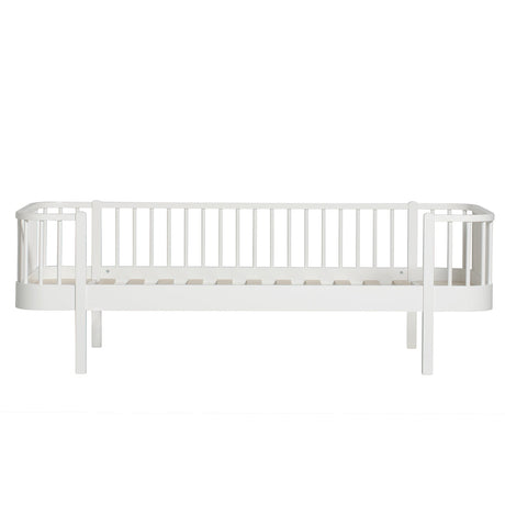 Wood Bettsofa 90x200 weiß aus nordischer Eiche im 50er Jahre Stil, als Sofa und Bett nutzbar