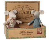 Oma & Opa Maus in Zigarrenschachtel