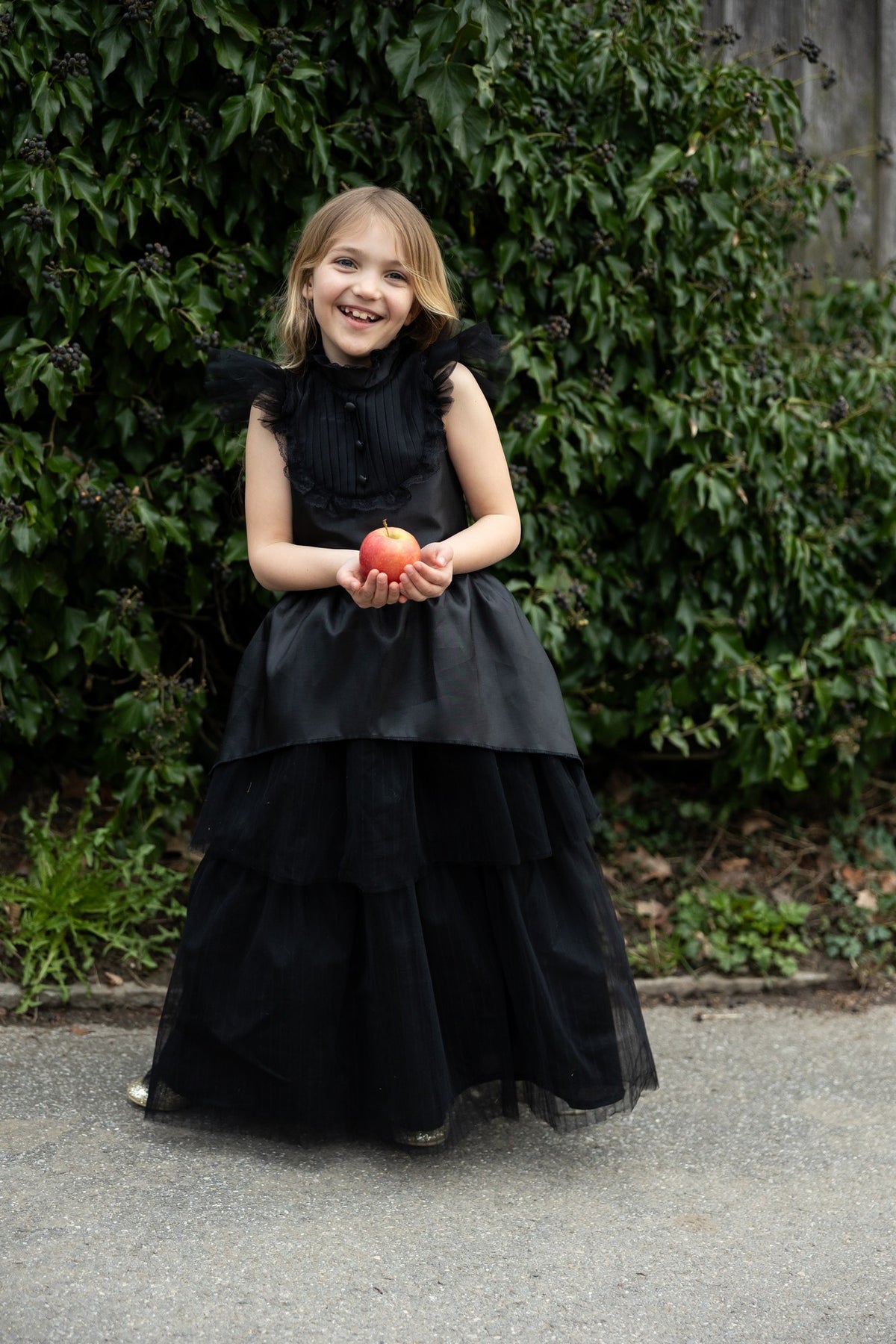 Gothic- Schabernack- Hexenkleid 7-8 Jahre
