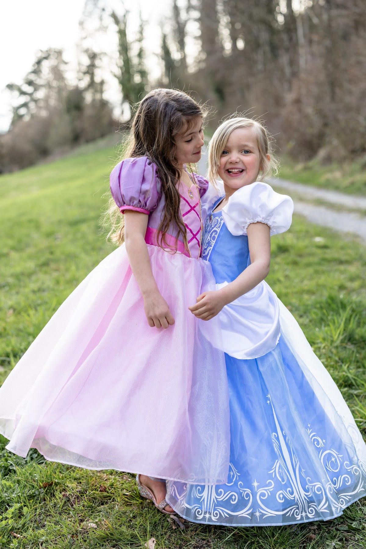 Rapunzel Kleid 7-8 Jahre