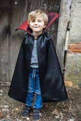 Vampirumhang mit Stehkragen  9-10 Jahre