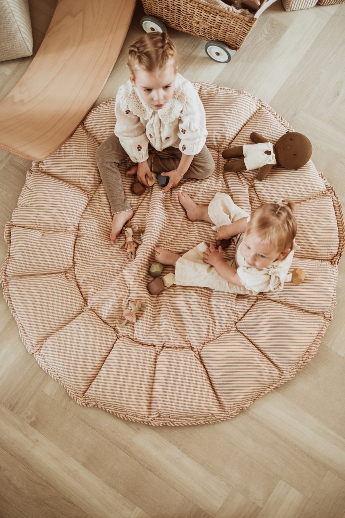 Spielmatte Bloom/  Braun gestreift