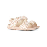 Beige Leopard Sandalen für Kinder mit flexiblem, atmungsaktivem Design und recycelten Materialien, perfekt für Sommer und Outdoor-Abenteuer