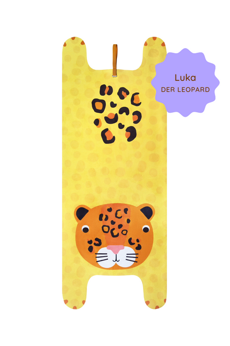 Kinder Yogamatte aus Naturkautschuk mit Luka der Leopard Motiv, rutschfest und waschbar