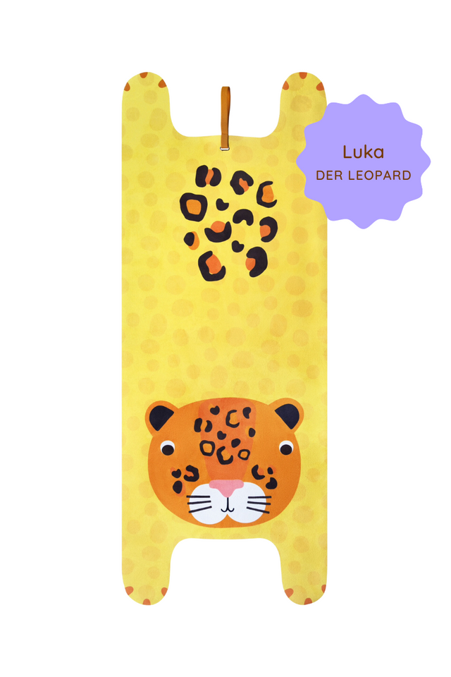 Kinder Yogamatte aus Naturkautschuk mit Luka der Leopard Motiv, rutschfest und waschbar