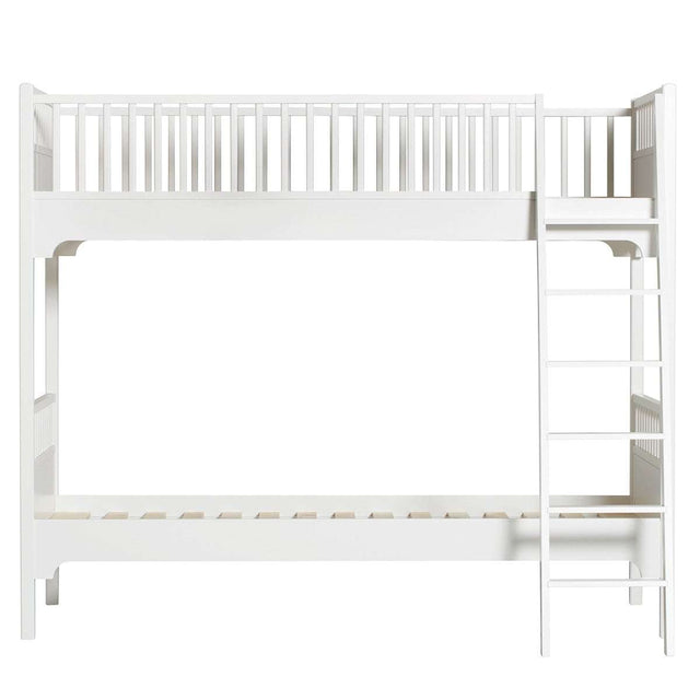 Seaside Etagenbett 90x200 mit schräger Leiter im skandinavischen Design