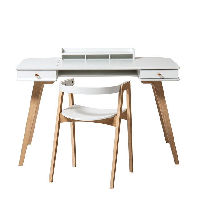Wood Schreibtisch mit Armlehnstuhl aus weiß lackierter Birke und Eichenfurnier, ideal für Kinder- und Jugendzimmer