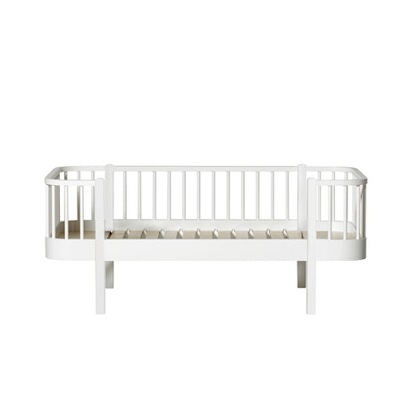 Weißes Wood Junior Bettsofa 90x160 cm im nordischen Design mit abgerundeten Ecken und Rückenlehne