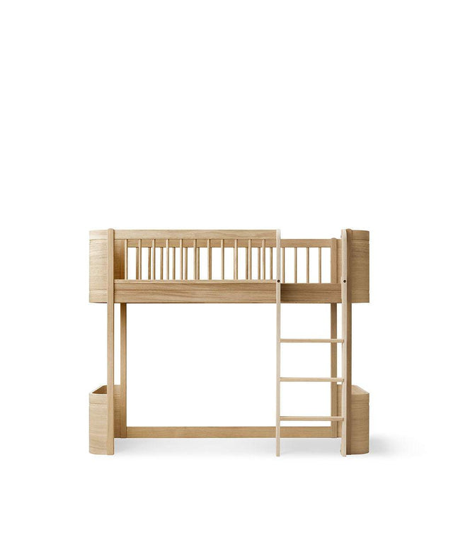 Mini+ halbhohes Hochbett aus Eiche für kleine Kinderzimmer, skandinavisches Design, nachhaltige Qualität