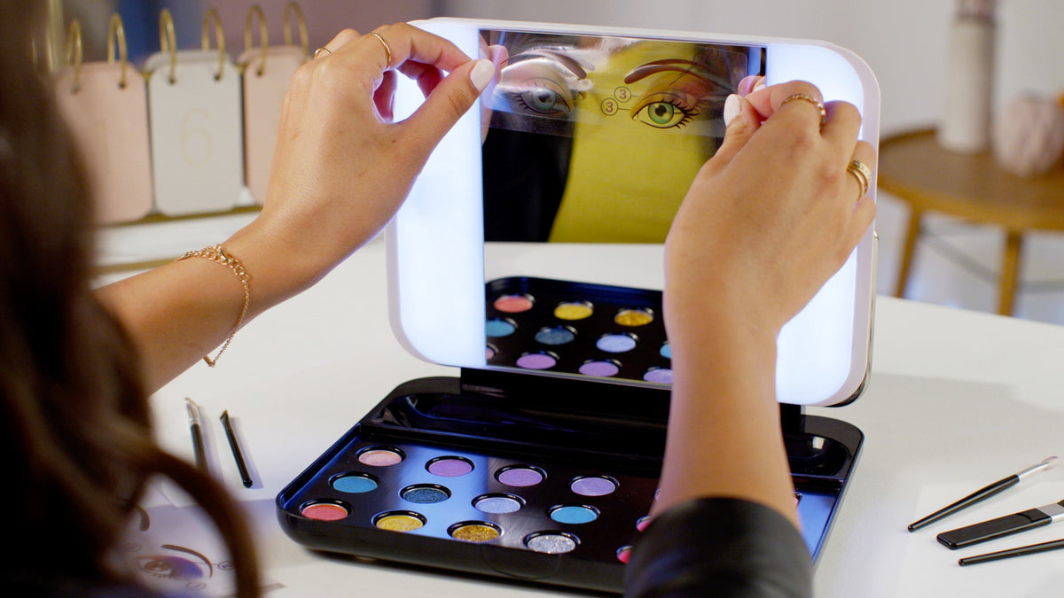 LED Make-Up Case