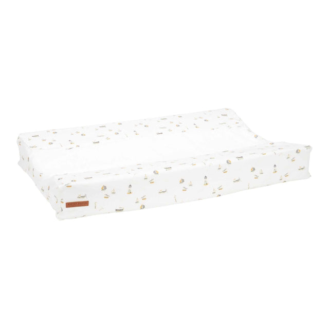 Wickelauflagenbezug Sailors Bay White aus weichem Frottee, 100% Baumwolle, OEKO-TEX zertifiziert, passend für alle Wickelauflagen, waschbar bei 30 Grad.