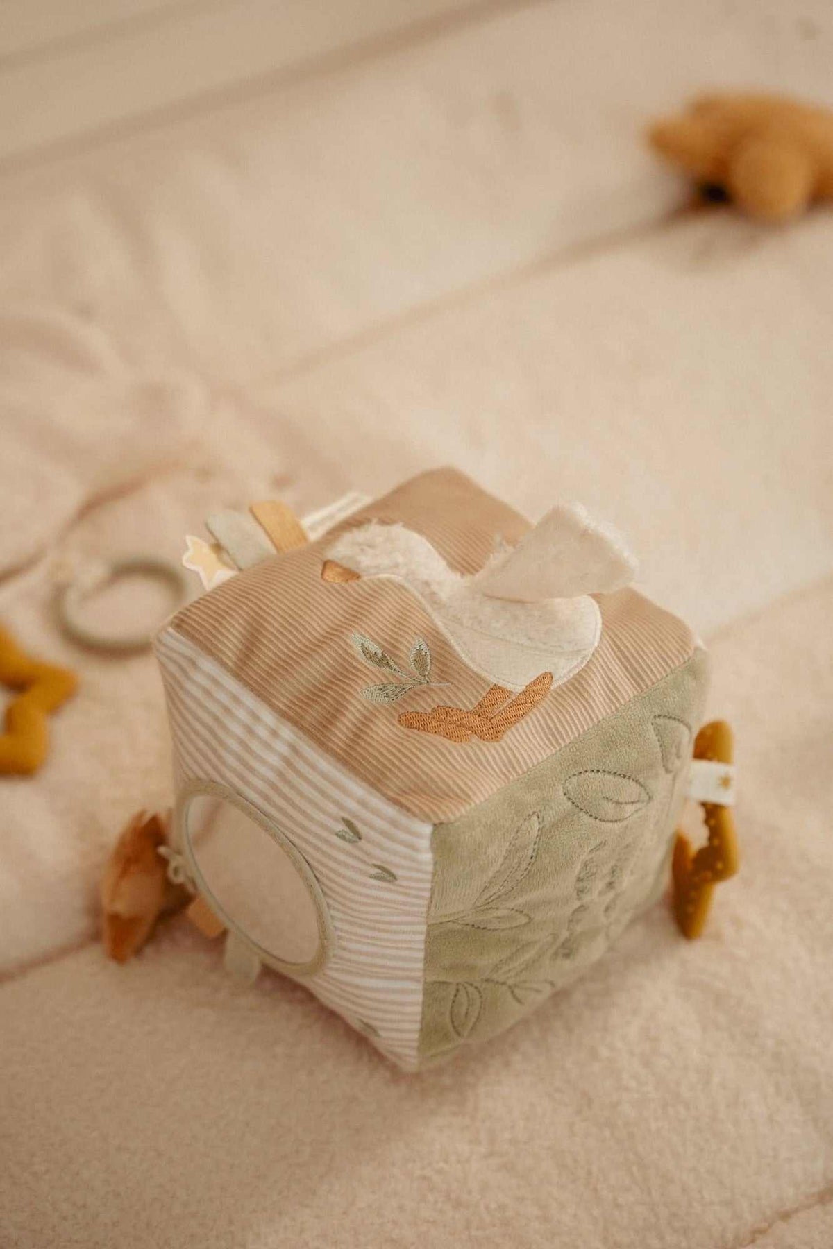 Aktivitätswürfel/ Newborn Naturals
