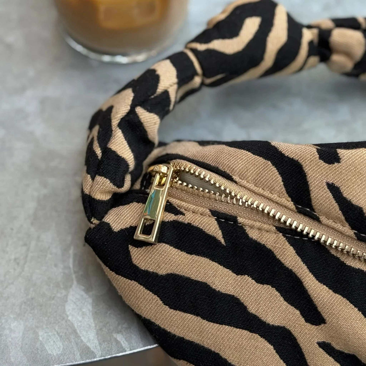 Lukkily Bag #1 Zebra creme/black